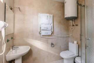 Отель Рестпарк рекреаційний комплекс Луцк Люкс с террасой-5