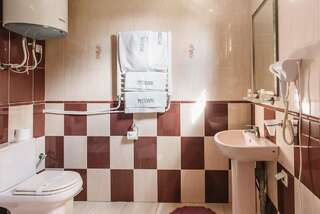 Отель Рестпарк рекреаційний комплекс Луцк Люкс с террасой-9