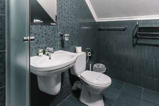 Отель Рестпарк рекреаційний комплекс Луцк Полулюкс-4